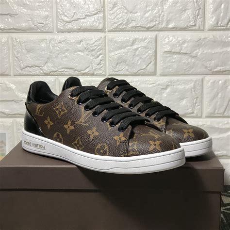 louis vuitton tenis para hombre|louis vuitton low top sneakers.